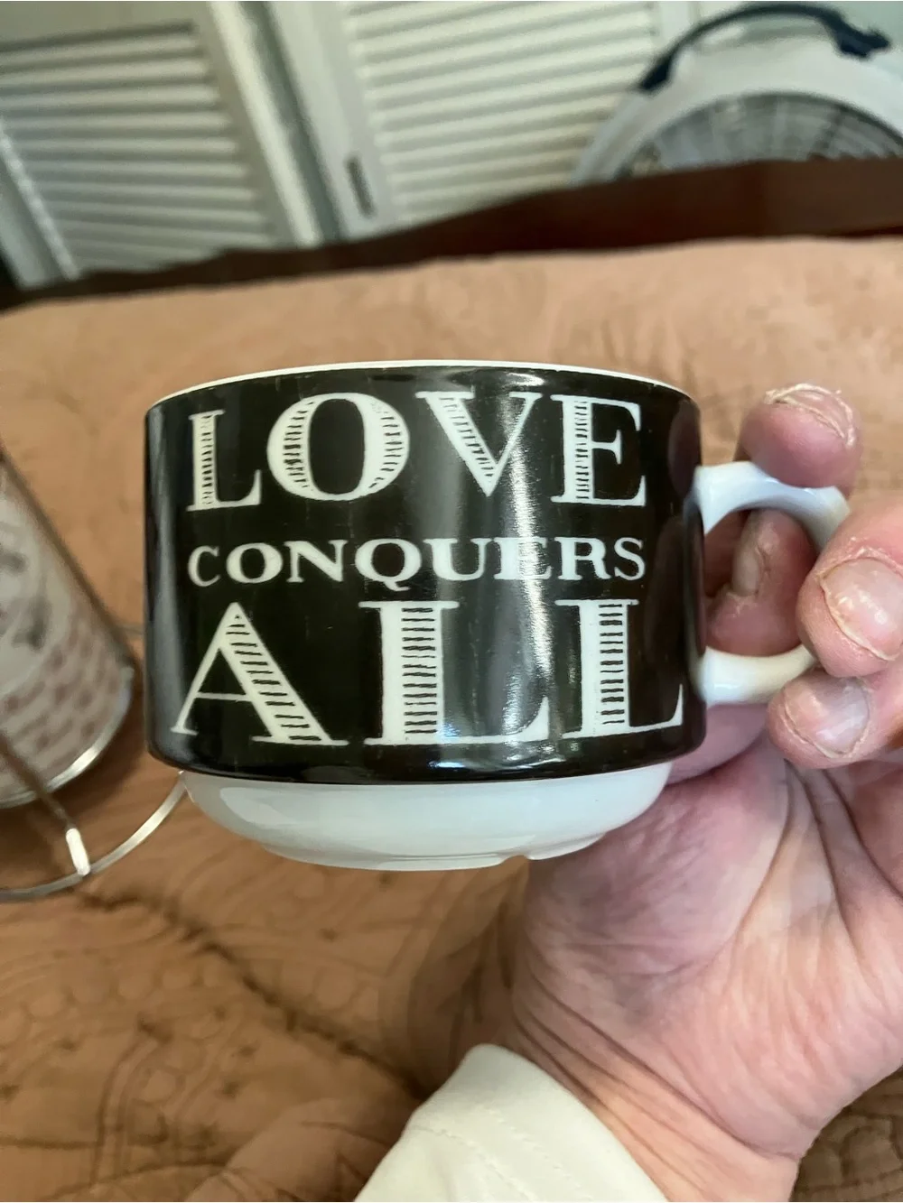 NWOT Pier 1 “ Inspirational Love “ Set of 4 Stackable Mugs